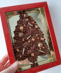 Chocolade kerstboom +/- 200 gram (melk, wit of puur) &euro;8,25 per stuk